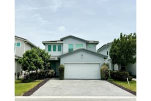 1090 Azul Court, Deerfield Beach, FL 33064 Sold 11/25/24