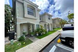 984 Summit Lake Drive, West Palm Beach, FL 33406 Sold 12/31/24