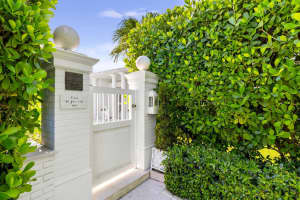 241 El Dorado Lane, Palm Beach, FL 33480 - MLS#R11002615