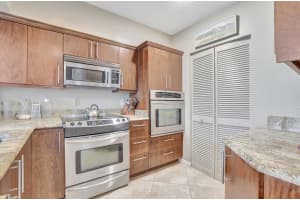 19303 Sabal Lake Drive 5075, Boca Raton, FL 33434 Sold 09/27/24