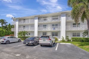 5530 N Ocean Boulevard 102, Ocean Ridge, FL 33435 Sold 10/21/24