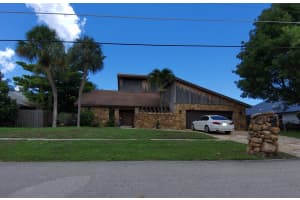 43 Oregon Lane, Boca Raton, FL 33487 Sold 08/19/24