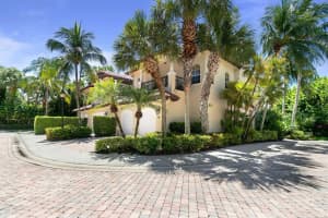 64 Marina Gardens Drive, Palm Beach Gardens, FL 33410 Sold 10/28/24