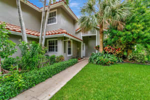 612 Misty Oaks Lane, Pompano Beach, FL 33069 Sold 11/26/24