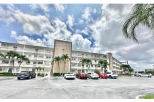 2078 Guildford E, Boca Raton