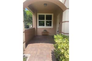 181 Isle Verde Way, Palm Beach Gardens, FL 33418 Sold 08/12/24