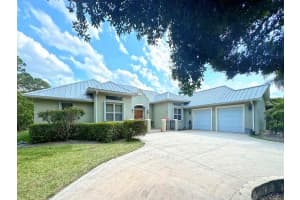 5885 45th Street, Vero Beach, FL 32967 Sold 01/30/25