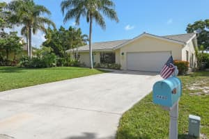4440 Colette Drive, Tequesta, FL 33469 Sold 11/04/24