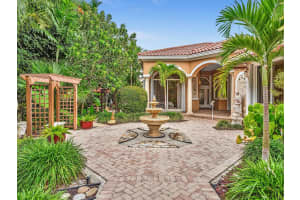 1107 Periwinkle Lane, Delray Beach, FL 33444 Sold 01/10/25