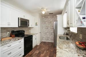 12 Lake Vista Trail 101, Port Saint Lucie, FL 34952 Sold 11/06/24