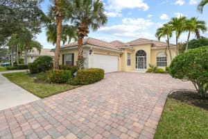 8993 SE Hawks Nest Court, Hobe Sound, FL 33455 Sold 04/11/25