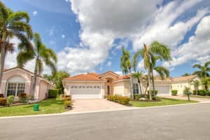 MLS# R11003352, Boynton Beach, Florida 33437