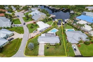 37 SW Riverway Boulevard, Palm City, FL 34990 Sold 09/25/24