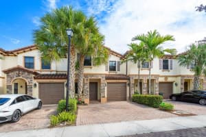4074 Devenshire Court, Coconut Creek, FL 33073 Sold 01/14/25