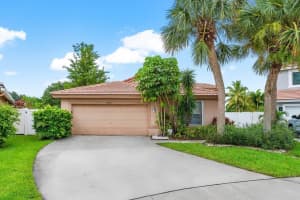 8016 Pelican Harbour Drive, Lake Worth, FL 33467 Sold 10/23/24