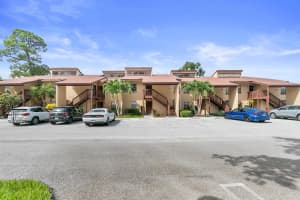 1105 Lakeview Drive E, Royal Palm Beach, FL 33411 Sold 09/23/24