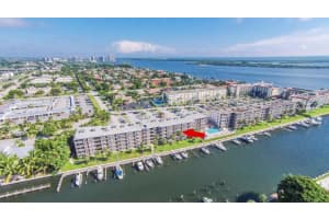 108 Paradise Harbour Blvd Boulevard 406, North Palm Beach, FL 33408 Sold 09/30/24