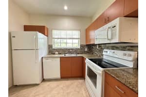 680 Cypress Club Way L, Deerfield Beach, FL 33064 Sold 10/01/24