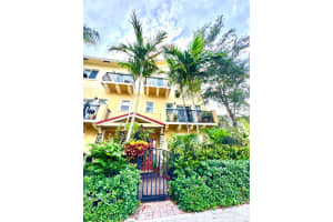 218 S Federal Highway 1, Lake Worth Beach, FL 33460 Sold 06/17/25