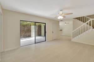 533 5th Terrace, Palm Beach Gardens, FL 33418 Sold 11/26/24