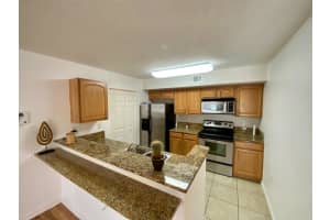 251 SW Palm Drive Drive SW 105, Port Saint Lucie, FL 34986 - MLS#R11004005