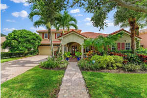 108 Via Azurra, Jupiter, FL 33458 Sold 09/03/24
