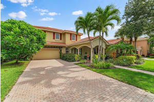 108 Via Azurra, Jupiter, FL 33458 Sold 09/03/24