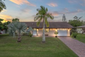 586 SE Maple Terrace, Port Saint Lucie, FL 34953 Sold 09/13/24