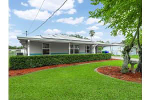 710 SW 7th Avenue, Okeechobee, FL 34974 Sold 11/06/24