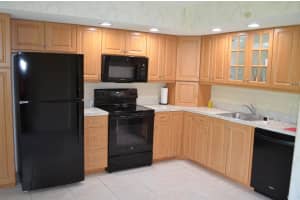 5130 Las Verdes Circle 111, Delray Beach, FL 33484 Sold 10/31/24