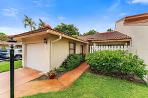 130 Palm Avenue 6, Jupiter, FL 33477 Sold 04/30/25