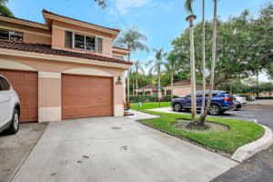 9715 NW 23rd Court, Pembroke Pines, FL 33024 Sold 10/03/24