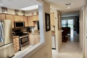 6655 Kensington Lane 202, Delray Beach, FL 33446 Sold 10/03/24