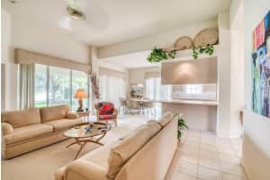 105 Lost Bridge Drive, Palm Beach Gardens, FL 33410 Sold 01/03/25