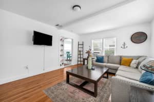 909 N K Street, Lake Worth Beach, FL 33460 Sold 10/21/24