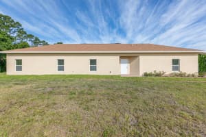 129 SE Via Visconti, Port Saint Lucie, FL 34952 Sold 03/03/25