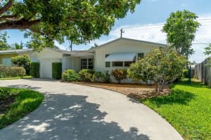 1216 Cardinal Lane, Lantana, FL 33462 Sold 09/05/24