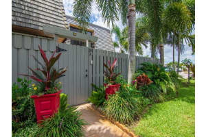 330 S Waverly Place 10, Vero Beach, FL 32960 Sold 12/18/24