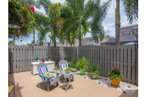 330 S Waverly Place 10, Vero Beach, FL 32960 Sold 12/18/24