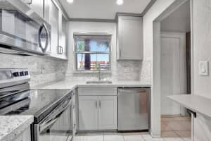 8081 Sunrise Lakes Drive N 109, Sunrise, FL 33322 Sold 01/09/25