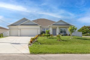 958 SW Mcdevitt Avenue, Port Saint Lucie, FL 34953 Sold 10/09/24