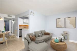 44 Vista Gardens Trail 104, Vero Beach, FL 32962 Sold 05/23/25