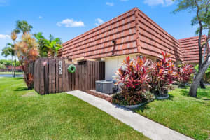 MLS# R11005079, Boca Raton, Florida 33433