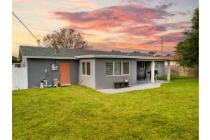 126 SW 10th Avenue, Boynton Beach, FL 33435 Sold 10/31/24