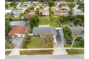 126 SW 10th Avenue, Boynton Beach, FL 33435 Sold 10/31/24