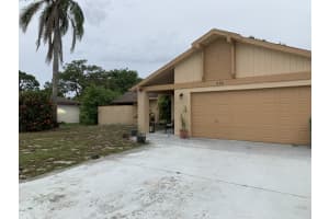 362 SE Crosspoint Drive, Port Saint Lucie, FL 34983 Sold 06/12/25