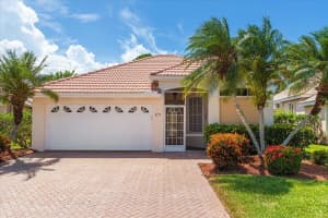 571 SW New Castle Cove, Port Saint Lucie, FL 34986 Sold 09/13/24