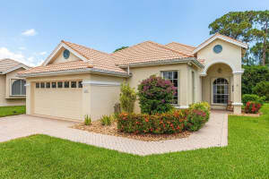 575 SW St Kitts Cove, Port Saint Lucie, FL 34986 Sold 08/28/24