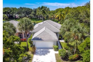 1064 Bedford Avenue, Palm Beach Gardens, FL 33403 Sold 10/03/24