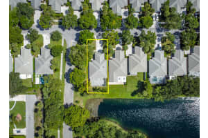 1064 Bedford Avenue, Palm Beach Gardens, FL 33403 Sold 10/03/24